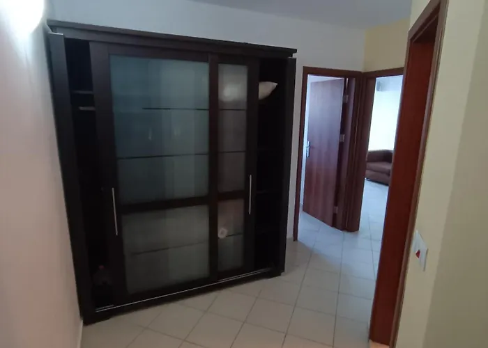 아파트 Oasis House , Nevena 로제넷츠